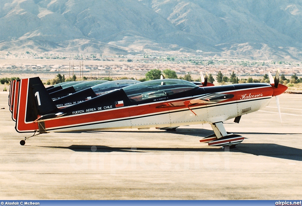 021, Extra 300-L, Chilean Air Force