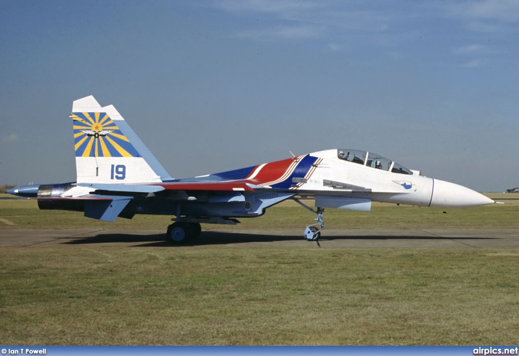 19, Sukhoi Su-27UB, Russian Air Force
