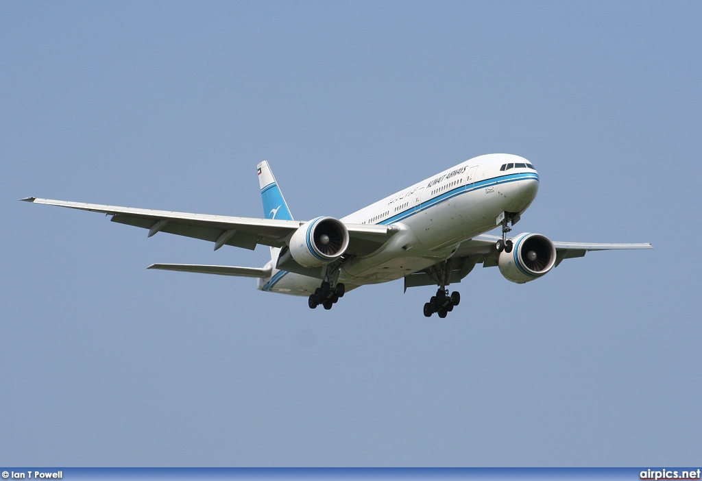 9K-AOB, Boeing 777-200ER, Kuwait Airways