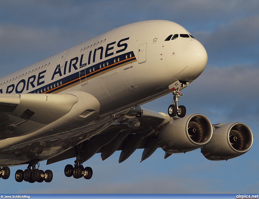 9V-SKK, Airbus A380-800, Singapore Airlines
