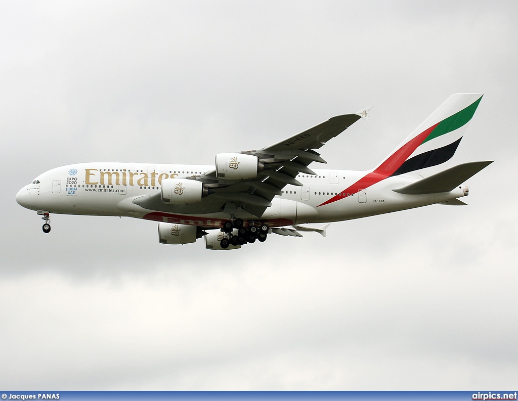 A6-EED, Airbus A380-800, Emirates