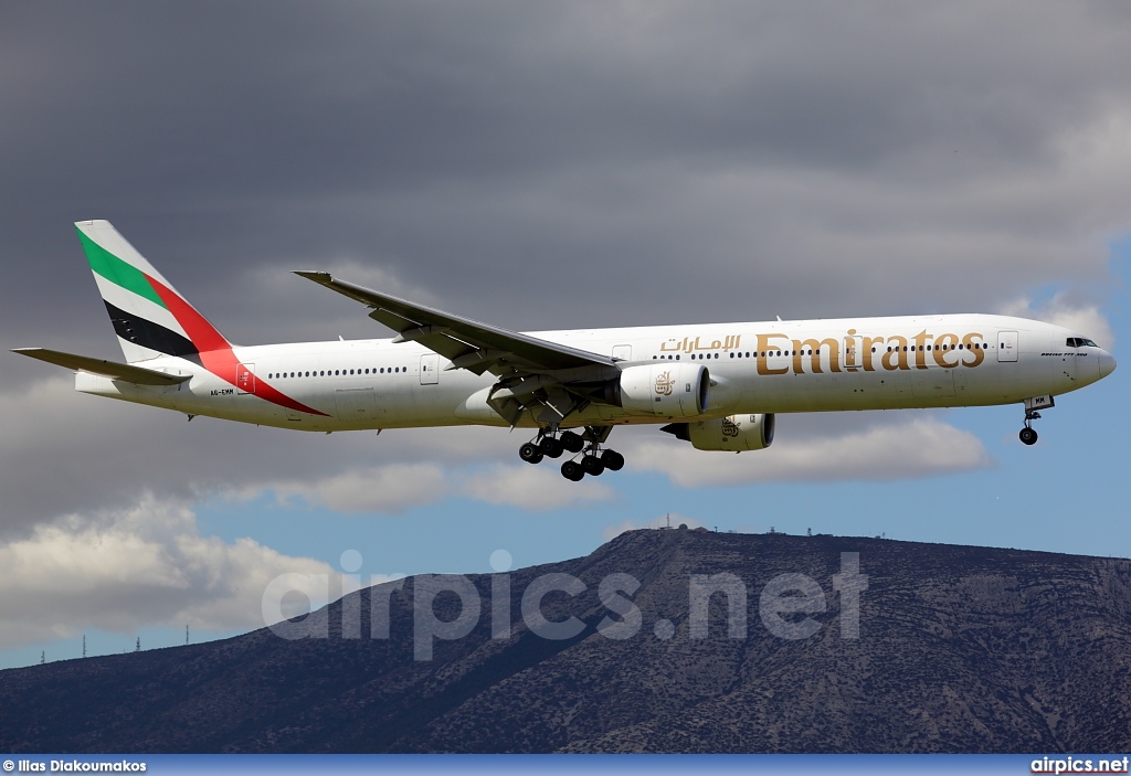A6-EMM, Boeing 777-300, Emirates