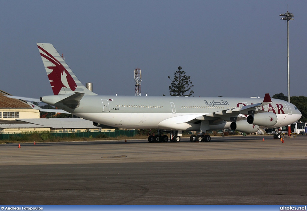 A7-AAH, Airbus A340-300, Qatar Amiri Flight
