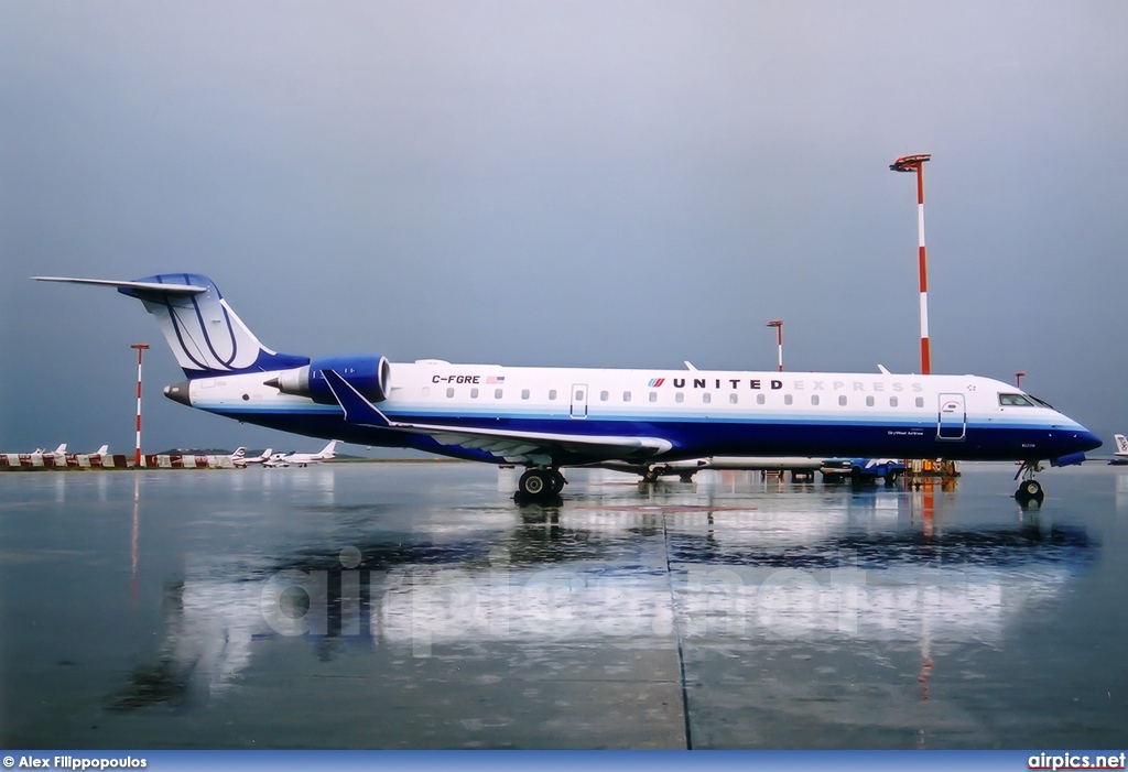 C-FGRE, Bombardier CRJ-700, United Express