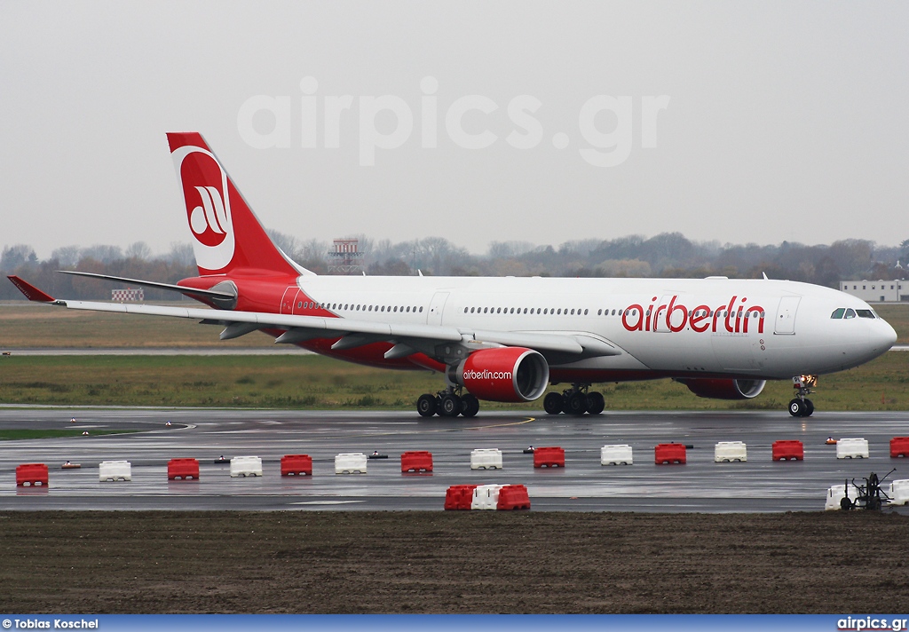 D-ALPI, Airbus A330-200, Air Berlin