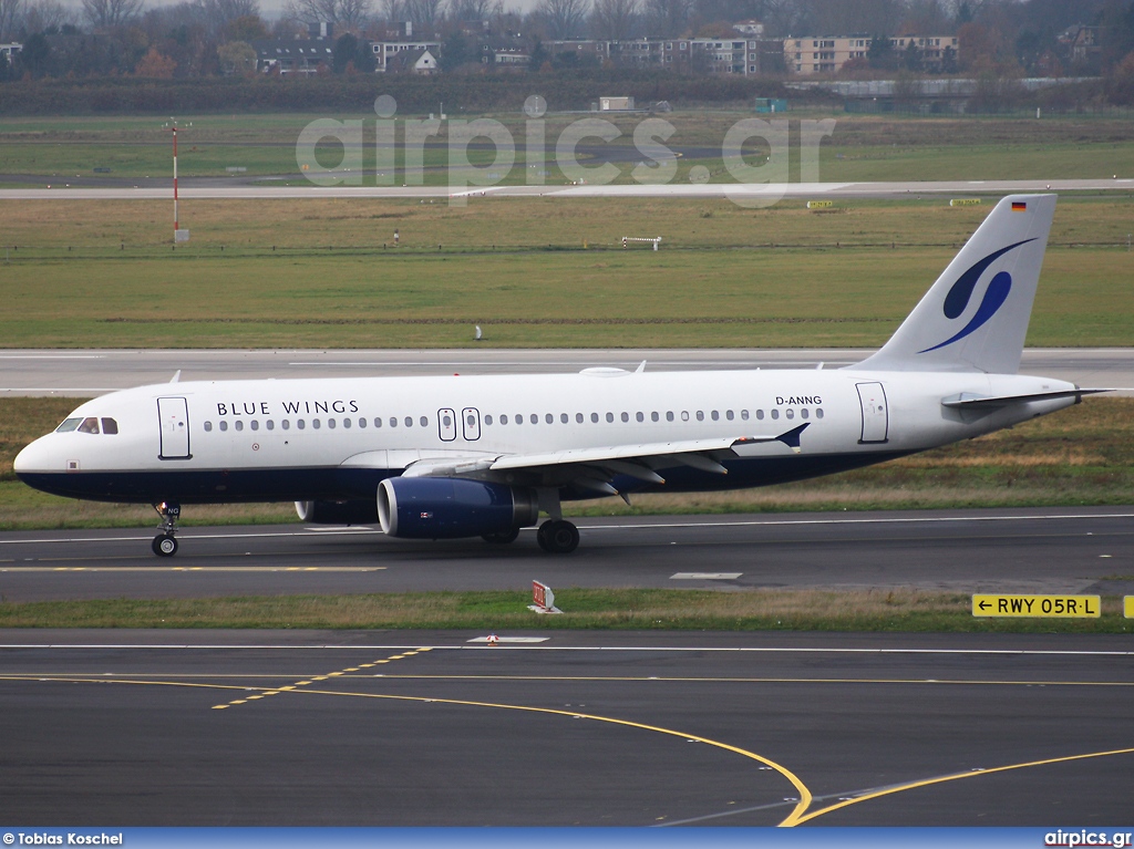 D-ANNG, Airbus A320-200, Blue Wings