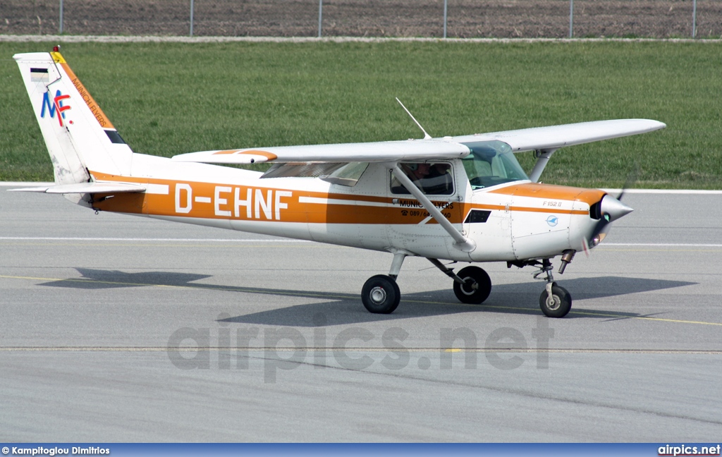 D-EHNF, Cessna F152 II, Private