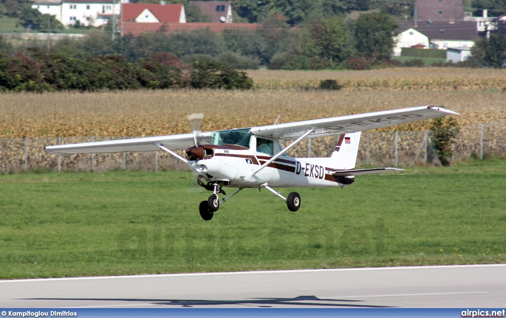 D-EKSD, Cessna 152, Private