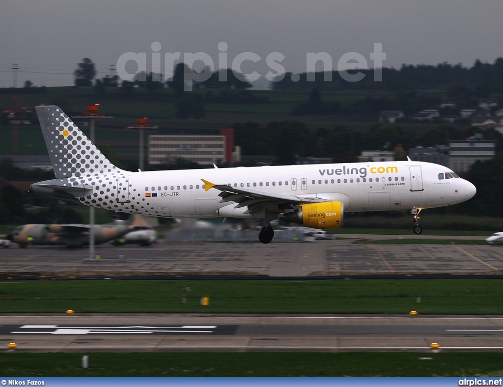 EC-JTR, Airbus A320-200, Vueling