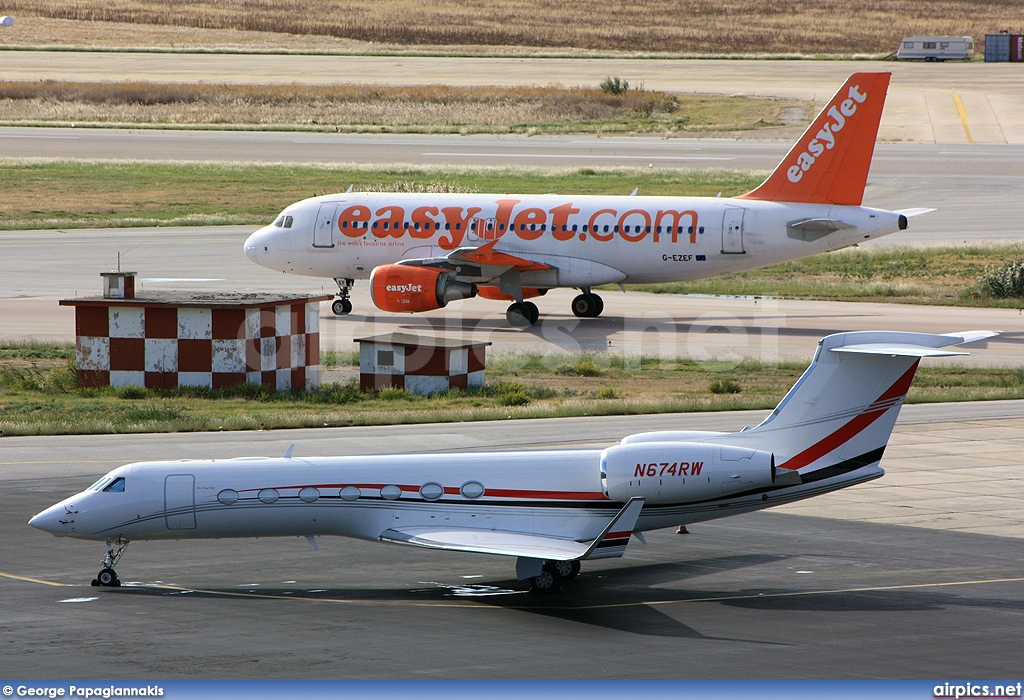 G-EZEF, Airbus A319-100, easyJet