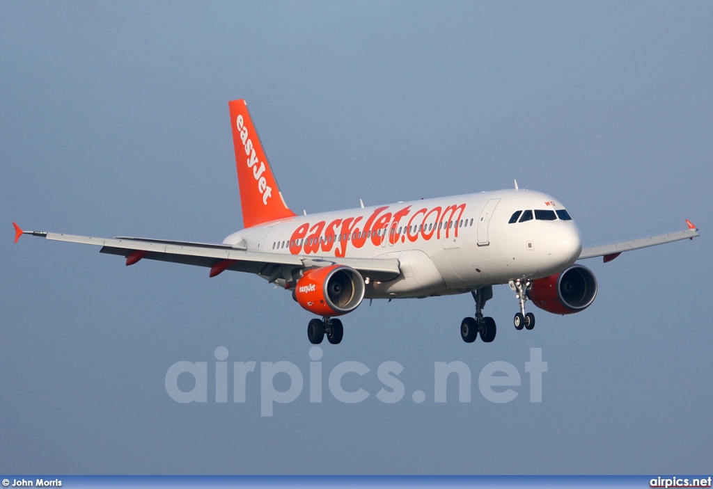 G-EZWG, Airbus A320-200, easyJet