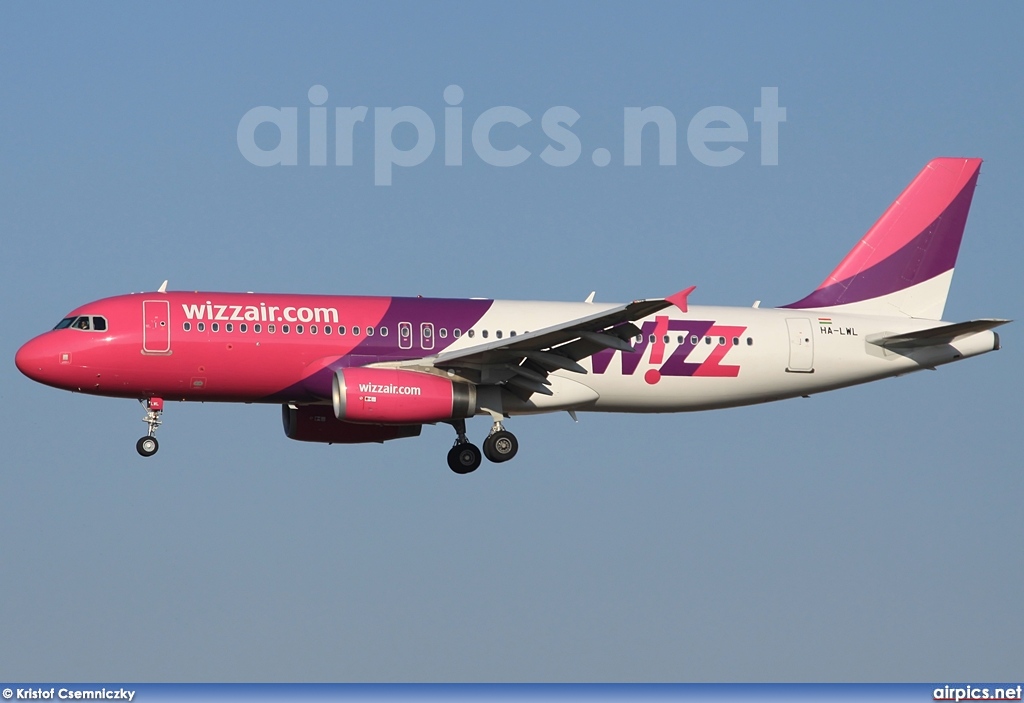 HA-LWL, Airbus A320-200, Wizz Air