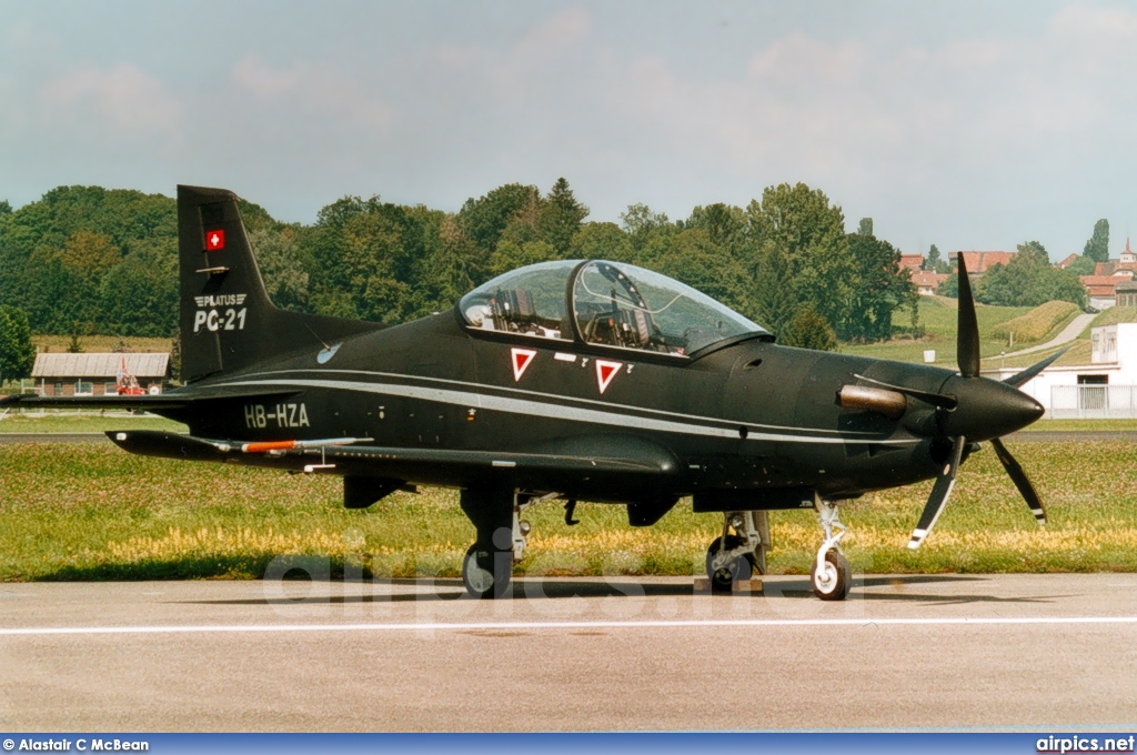 HB-HZA, Pilatus PC-21, Private