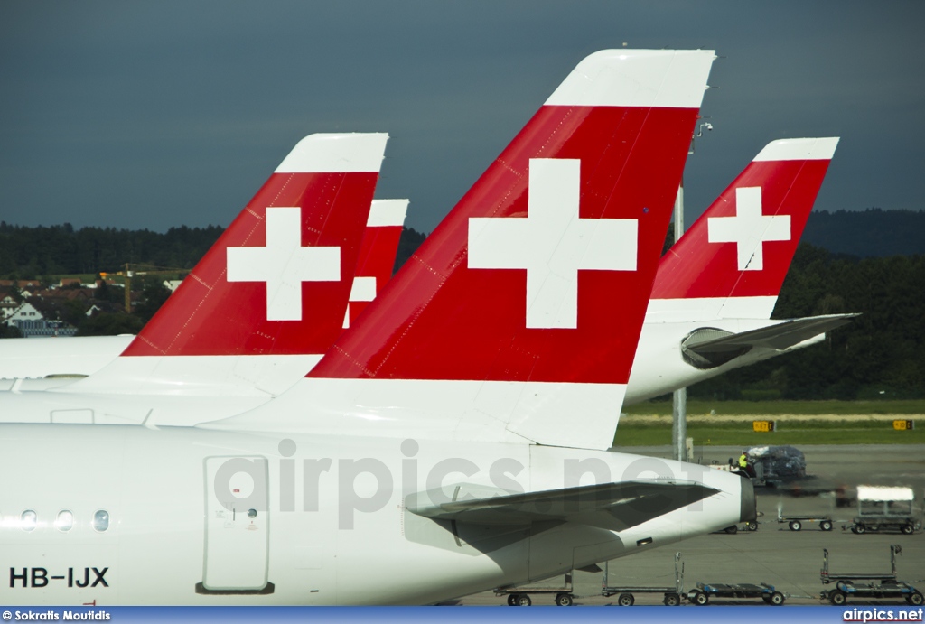 HB-IJX, Airbus A320-200, Swiss International Air Lines