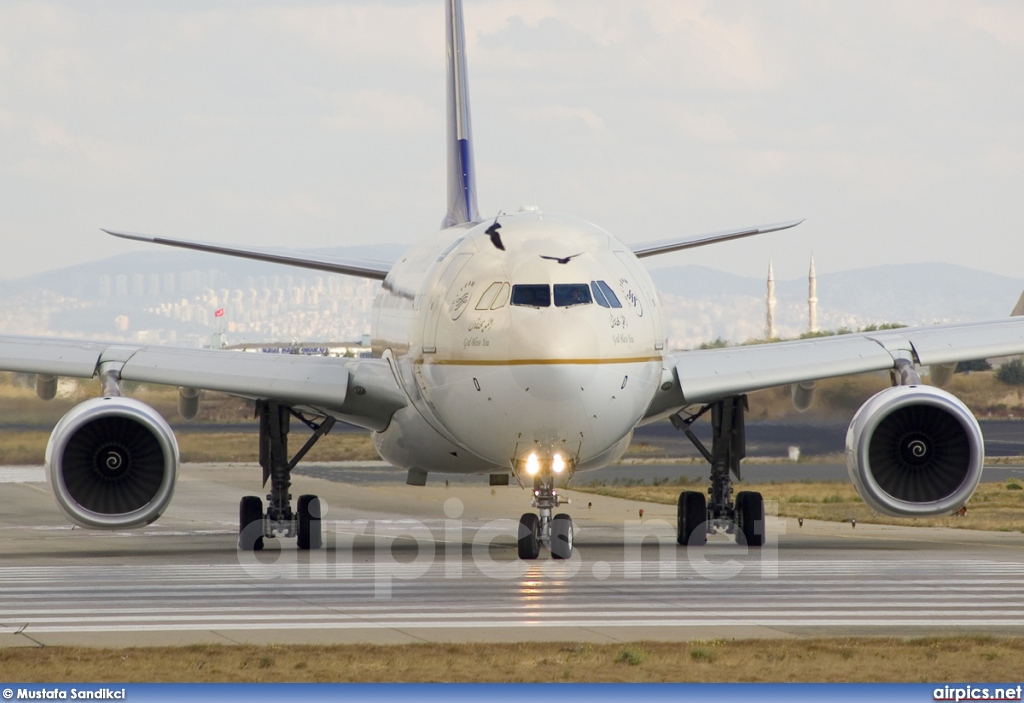 HZ-AQD, Airbus A330-300, Saudi Arabian Airlines