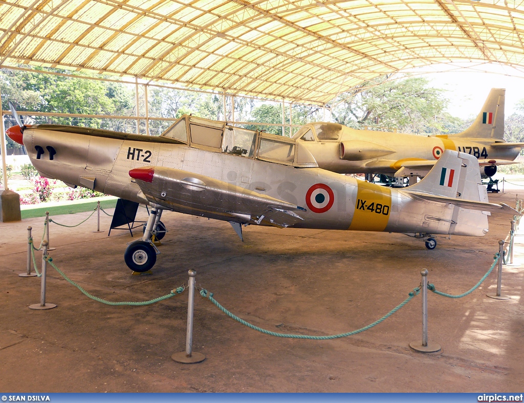 IX480, Hindustan Aeronautics HT-2L, Indian Air Force