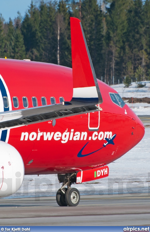 LN-DYH, Boeing 737-800, Norwegian Air Shuttle