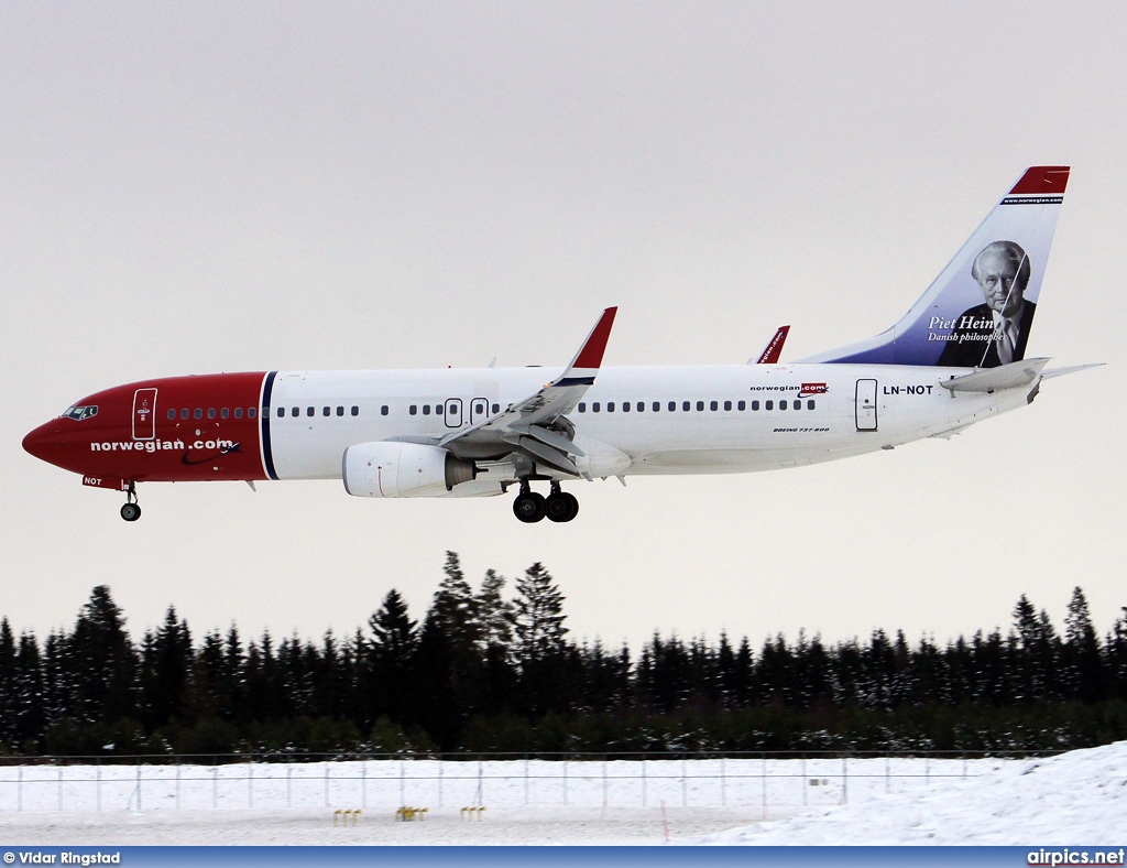 LN-NOT, Boeing 737-800, Norwegian Air Shuttle