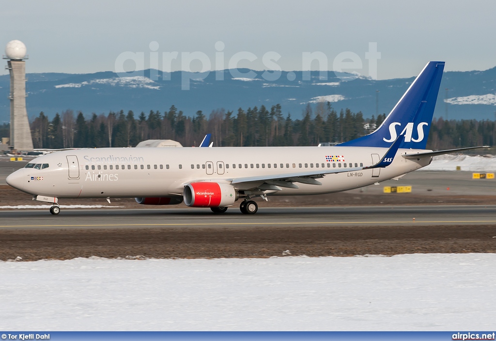 LN-RGD, Boeing 737-800, Scandinavian Airlines System (SAS)