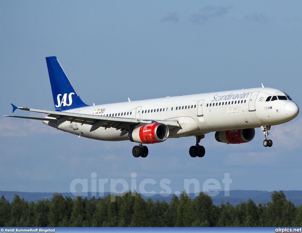 LN-RKI, Airbus A321-200, Scandinavian Airlines System (SAS)