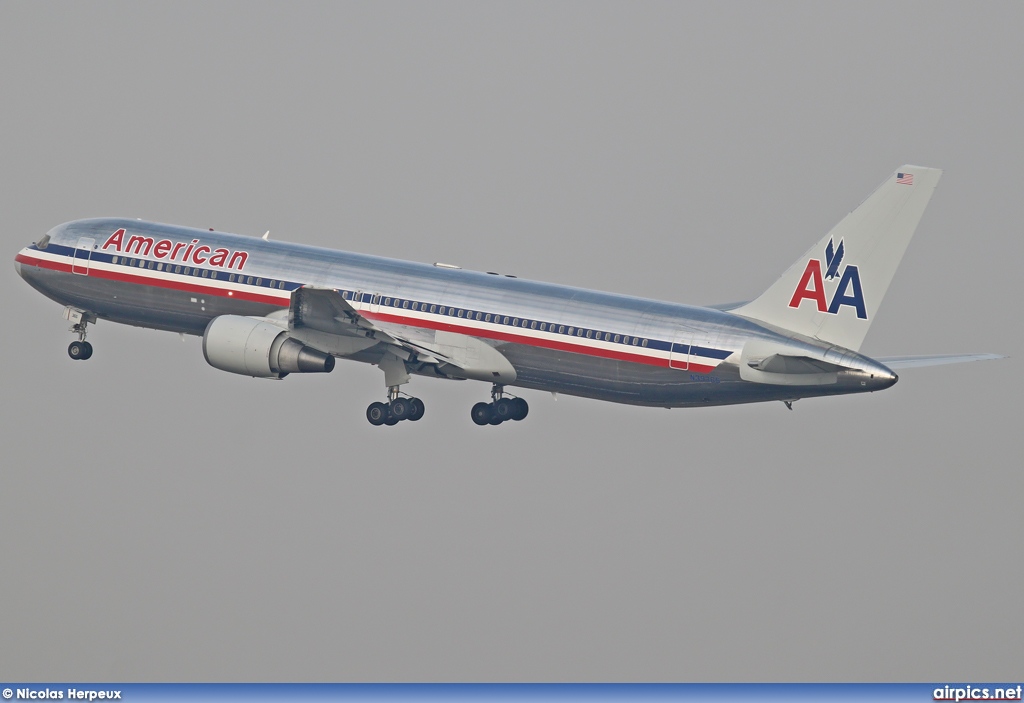 N39365, Boeing 767-300ER, American Airlines