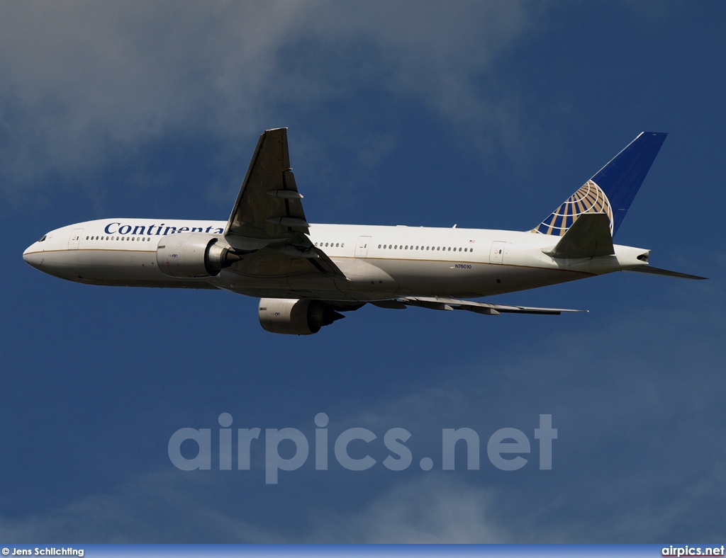 N76010, Boeing 777-200ER, Continental Airlines