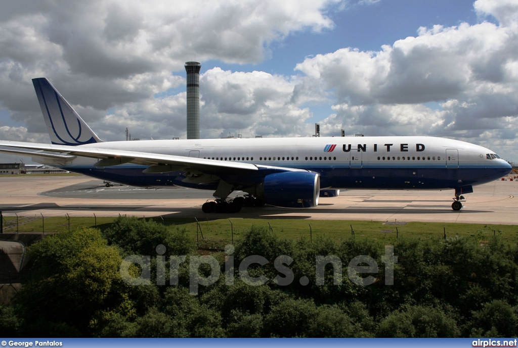 N780UA, Boeing 777-200, United Airlines