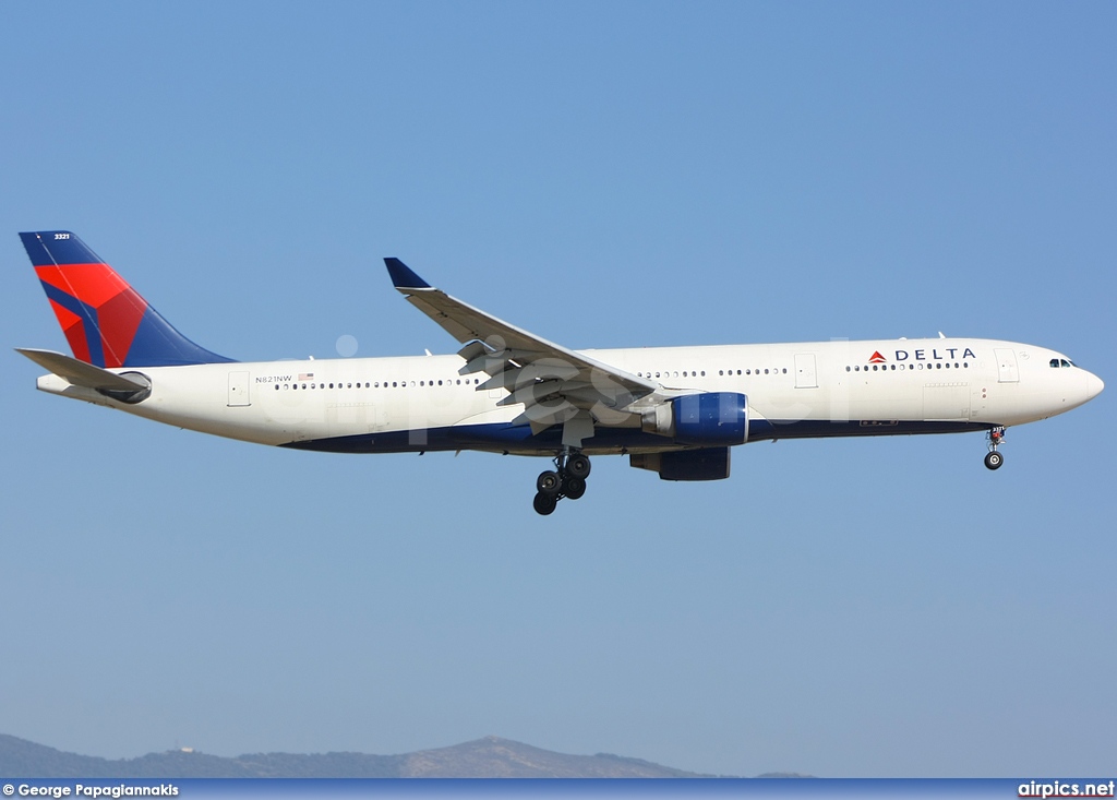 N821NW, Airbus A330-300, Delta Air Lines