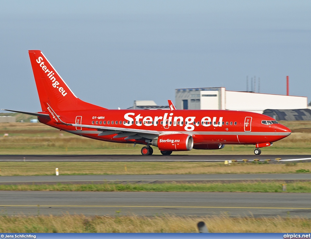 OY-MRH, Boeing 737-700, Cimber Sterling