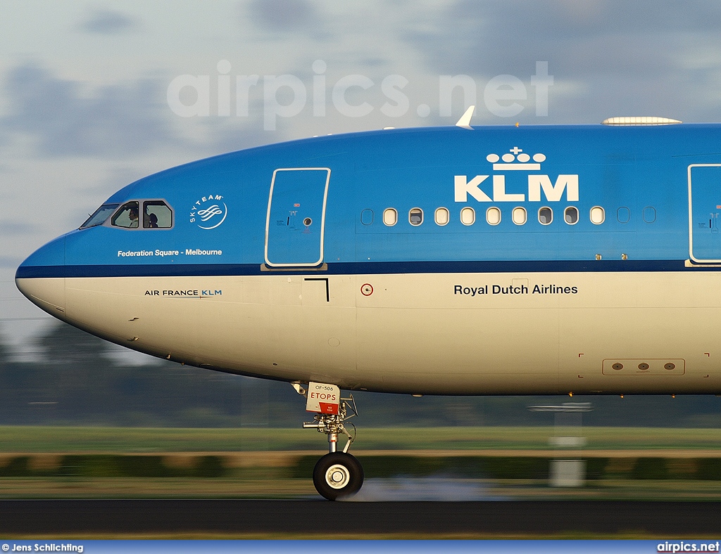 PH-AOF, Airbus A330-200, KLM Royal Dutch Airlines