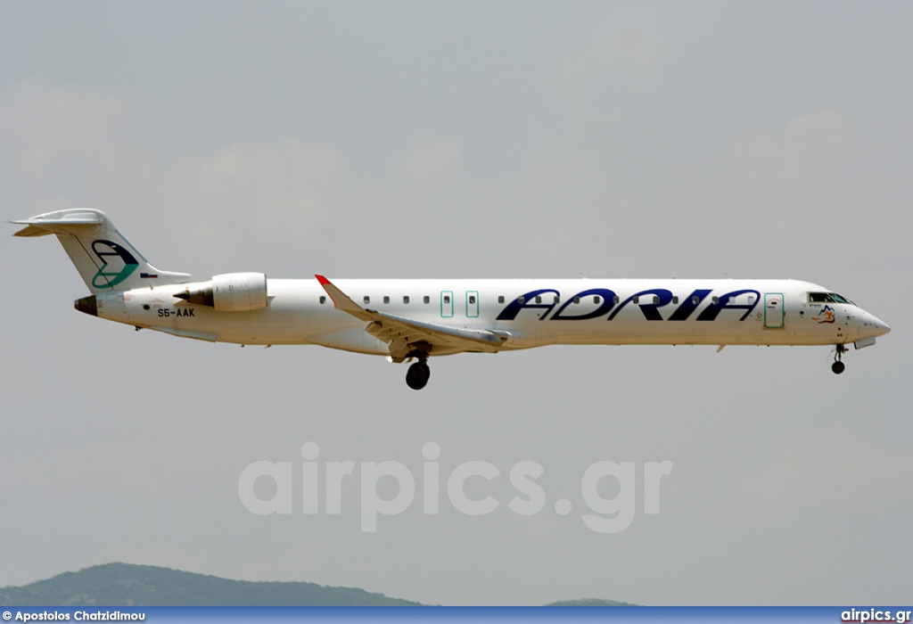 S5-AAK, Bombardier CRJ-900ER, Adria Airways