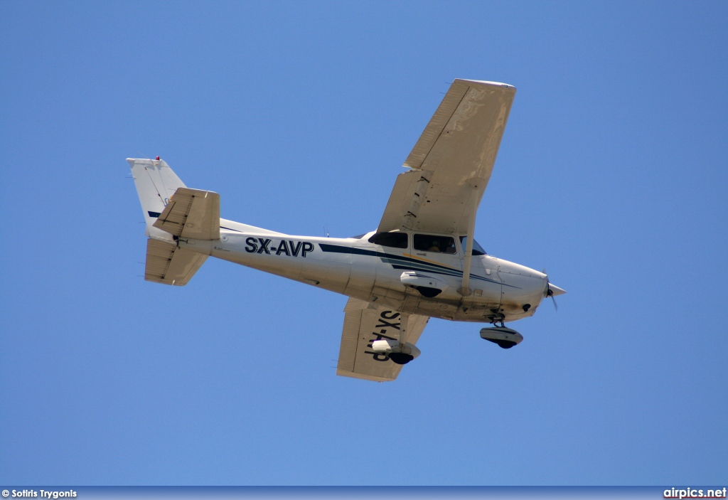 SX-AVP, Cessna 172SP Skyhawk, Private