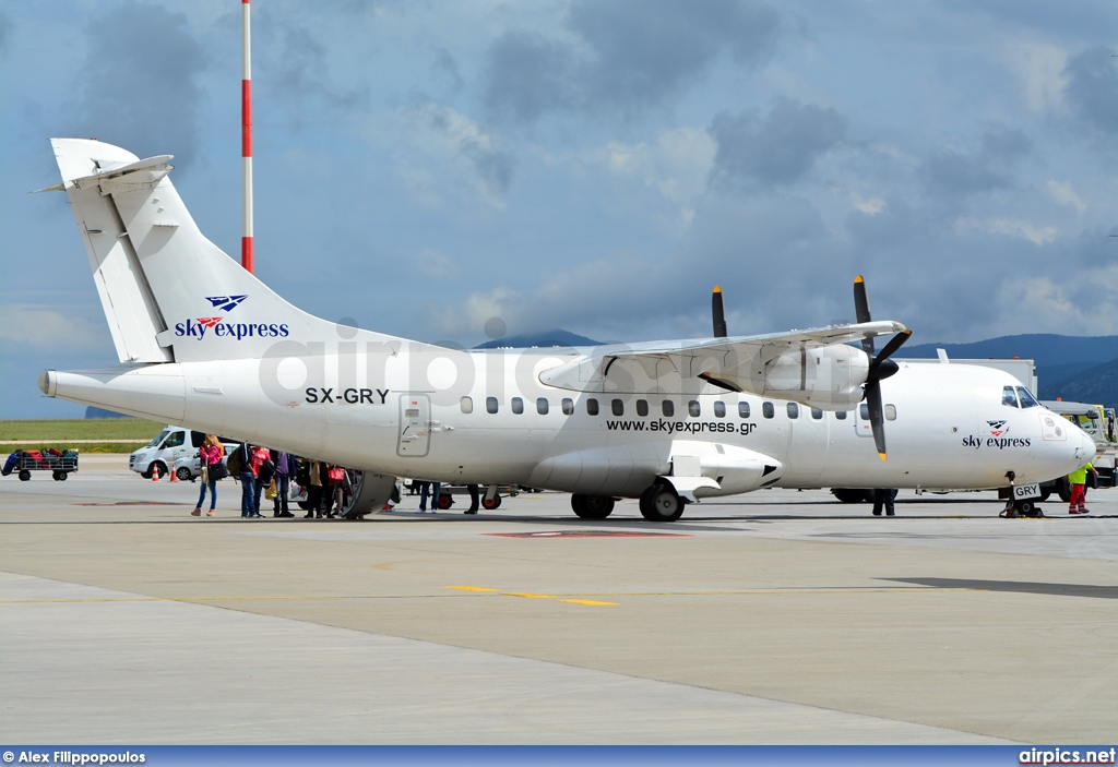 SX-GRY, ATR 42-300, Sky Express (Greece)