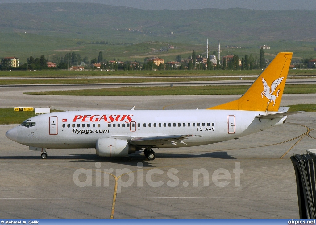 TC-AAG, Boeing 737-500, Pegasus Airlines