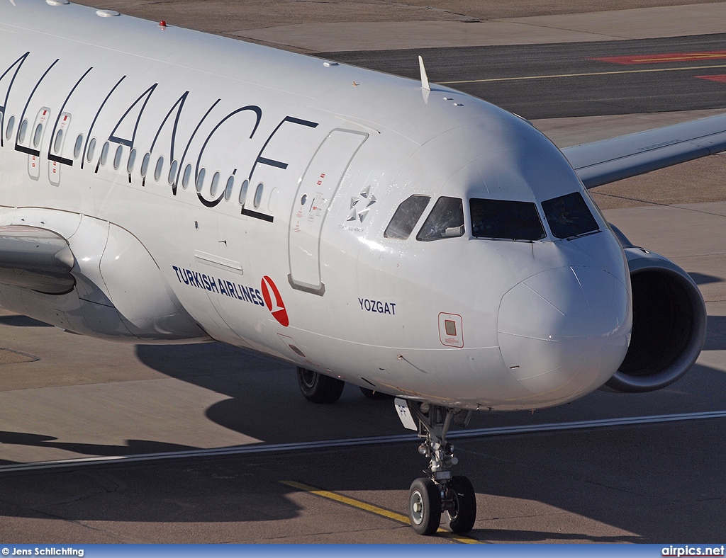 TC-JPF, Airbus A320-200, Turkish Airlines