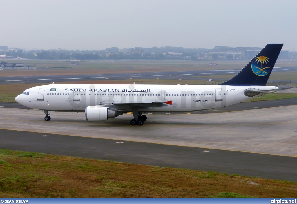 TC-OAH, Airbus A300B4-600R, Saudi Arabian Airlines