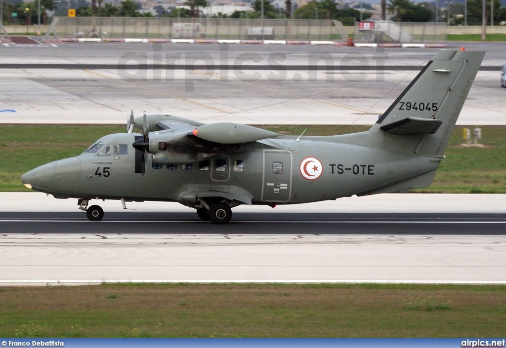 TS-OTE, Let L-410-UVP-E Turbolet, Tunisian Air Force