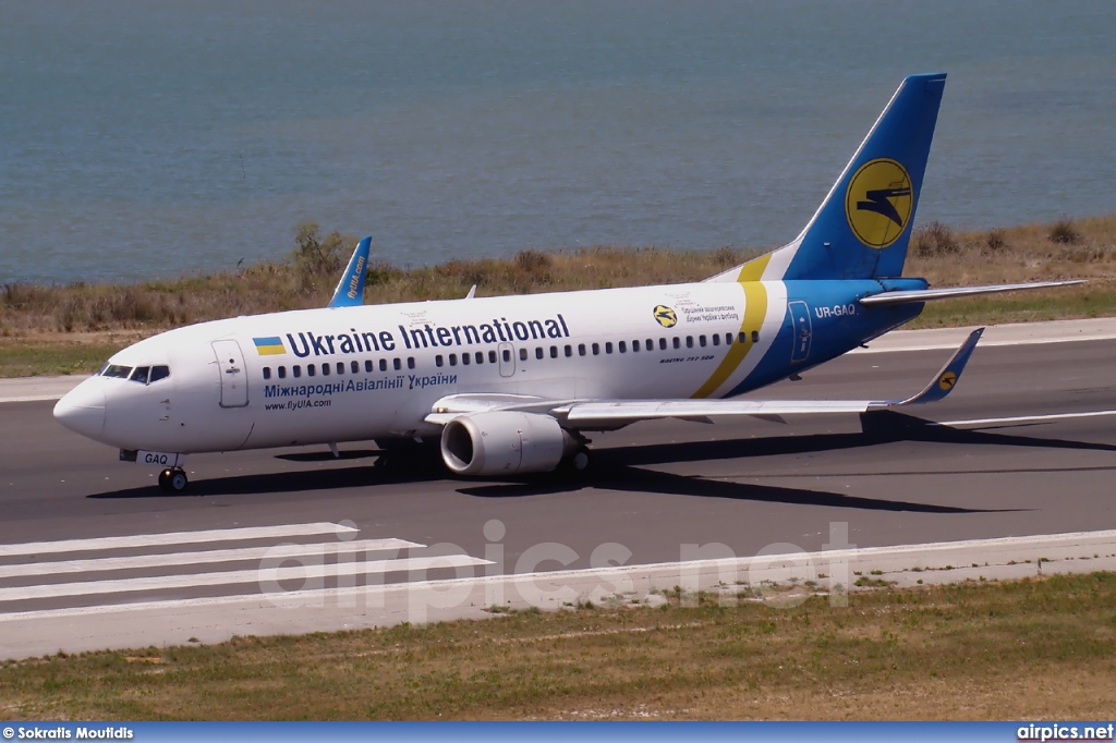 UR-GAQ, Boeing 737-300, Ukraine International Airlines
