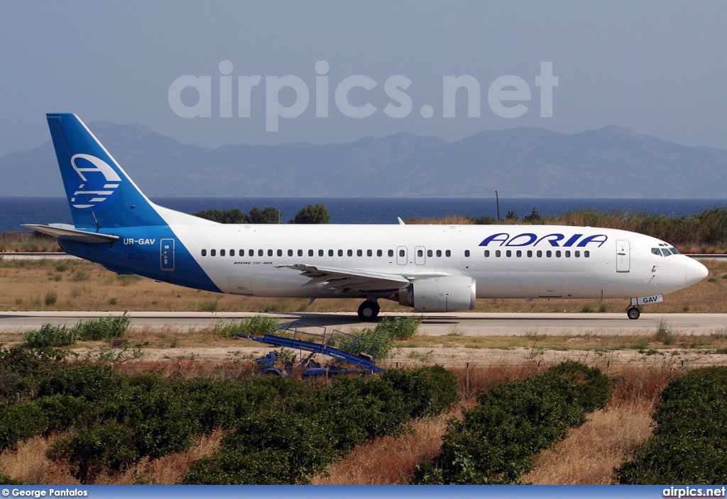 UR-GAV, Boeing 737-400, Adria Airways