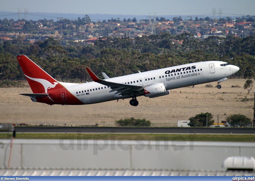 VH-VXK, Boeing 737-800, Qantas