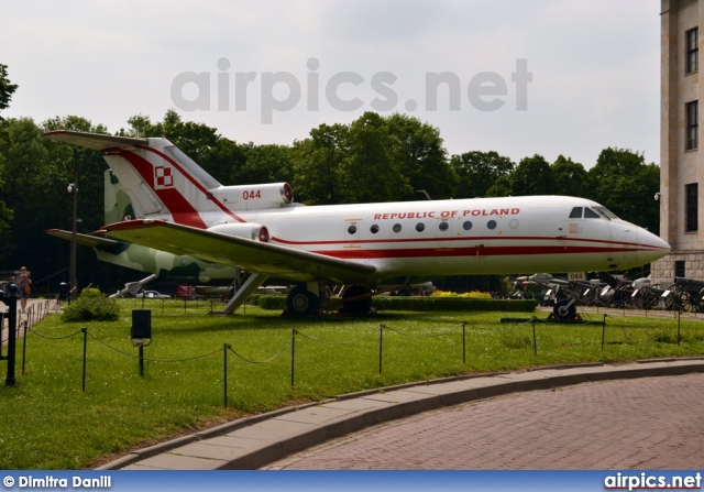 044, Yakovlev Yak-40, Polish Air Force