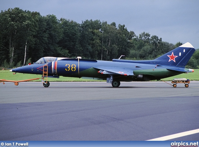 38, Yakovlev Yak-38 Forger, Russian Navy