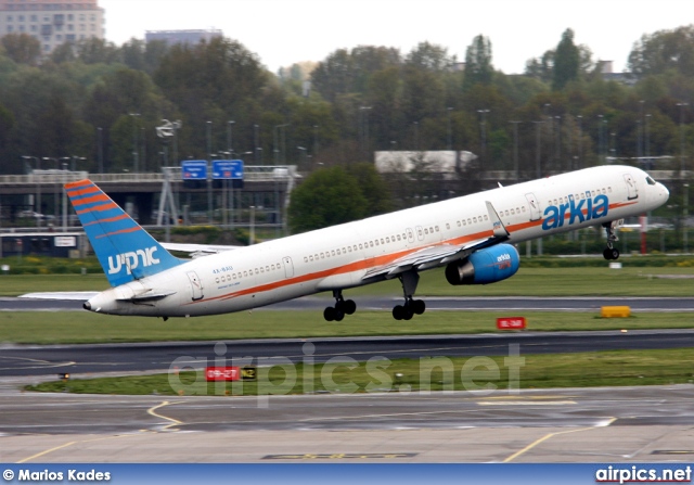 4X-BAU, Boeing 757-300, Arkia Israeli Airlines