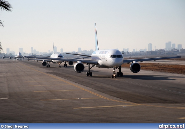 4X-EBM, Boeing 757-200, Sun d'Or International Airlines