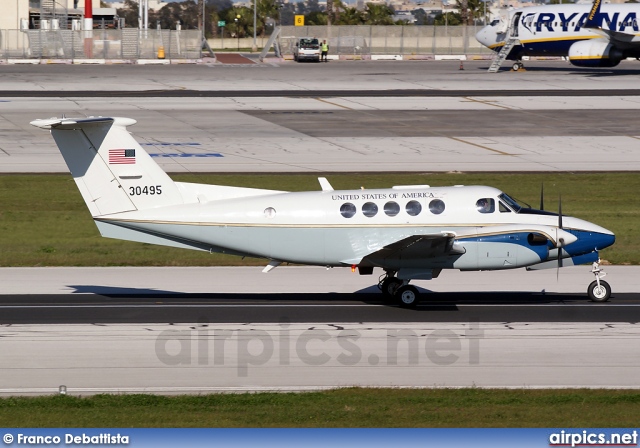 83-0495, Beechcraft C-12D Huron, United States Air Force