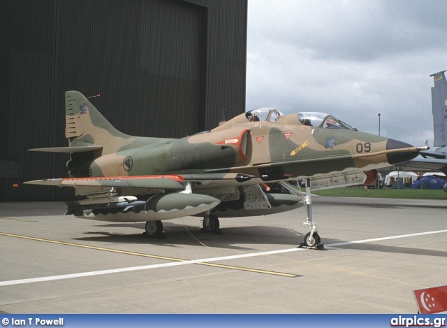 909, Douglas TA-4SU Super Skyhawk, Republic of Singapore Air Force