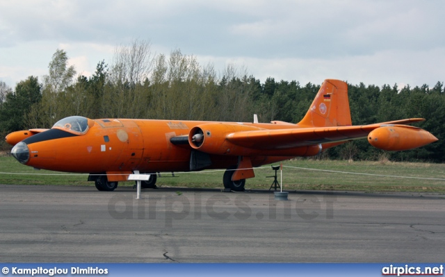 99-35, English Electric Canberra B(TT).2, German Air Force - Luftwaffe