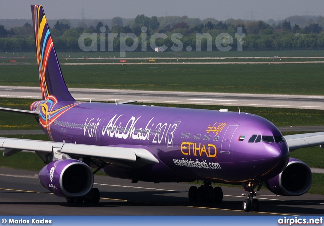 A6-AFA, Airbus A330-300, Etihad Airways