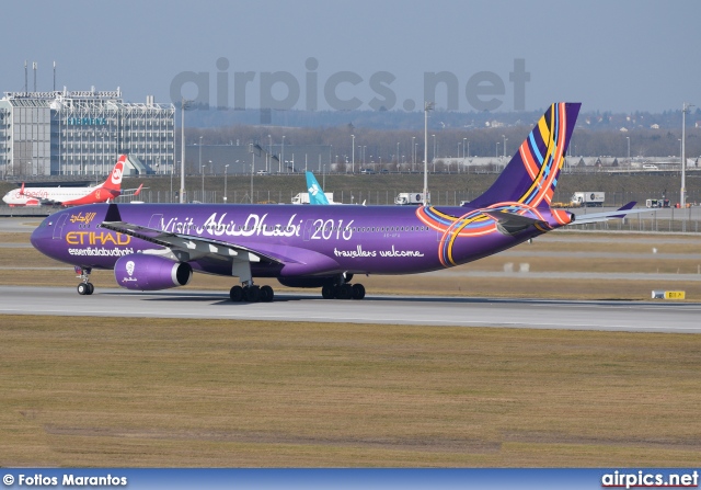 A6-AFA, Airbus A330-300, Etihad Airways