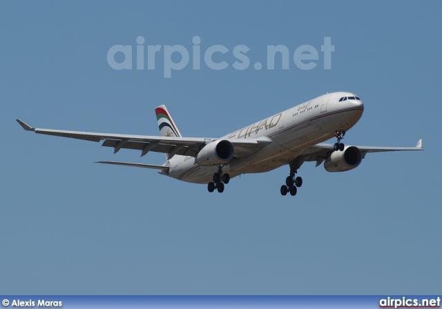 A6-AFB, Airbus A330-300, Etihad Airways